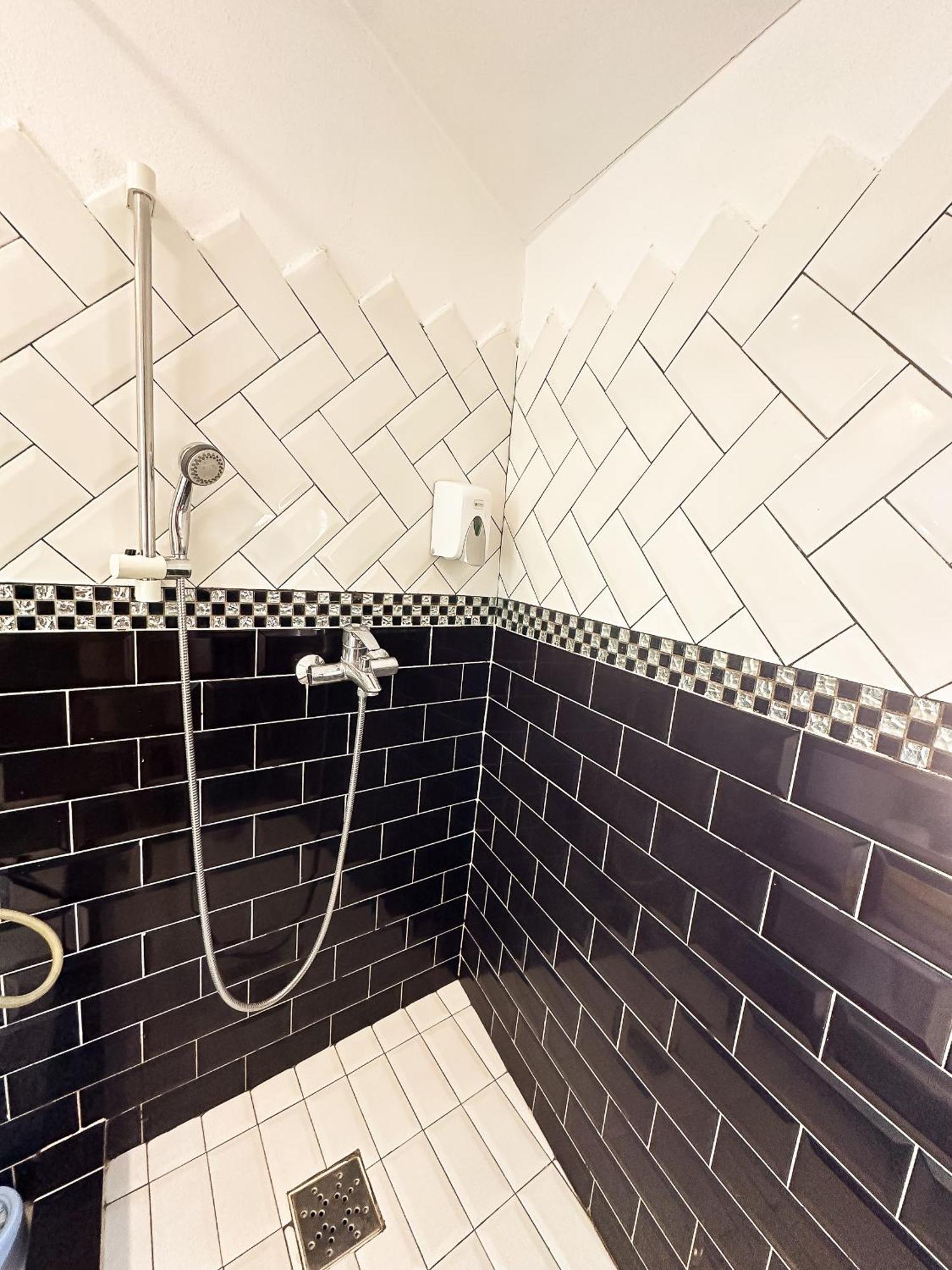 Millenium Apartment Central Крайова Екстер'єр фото
