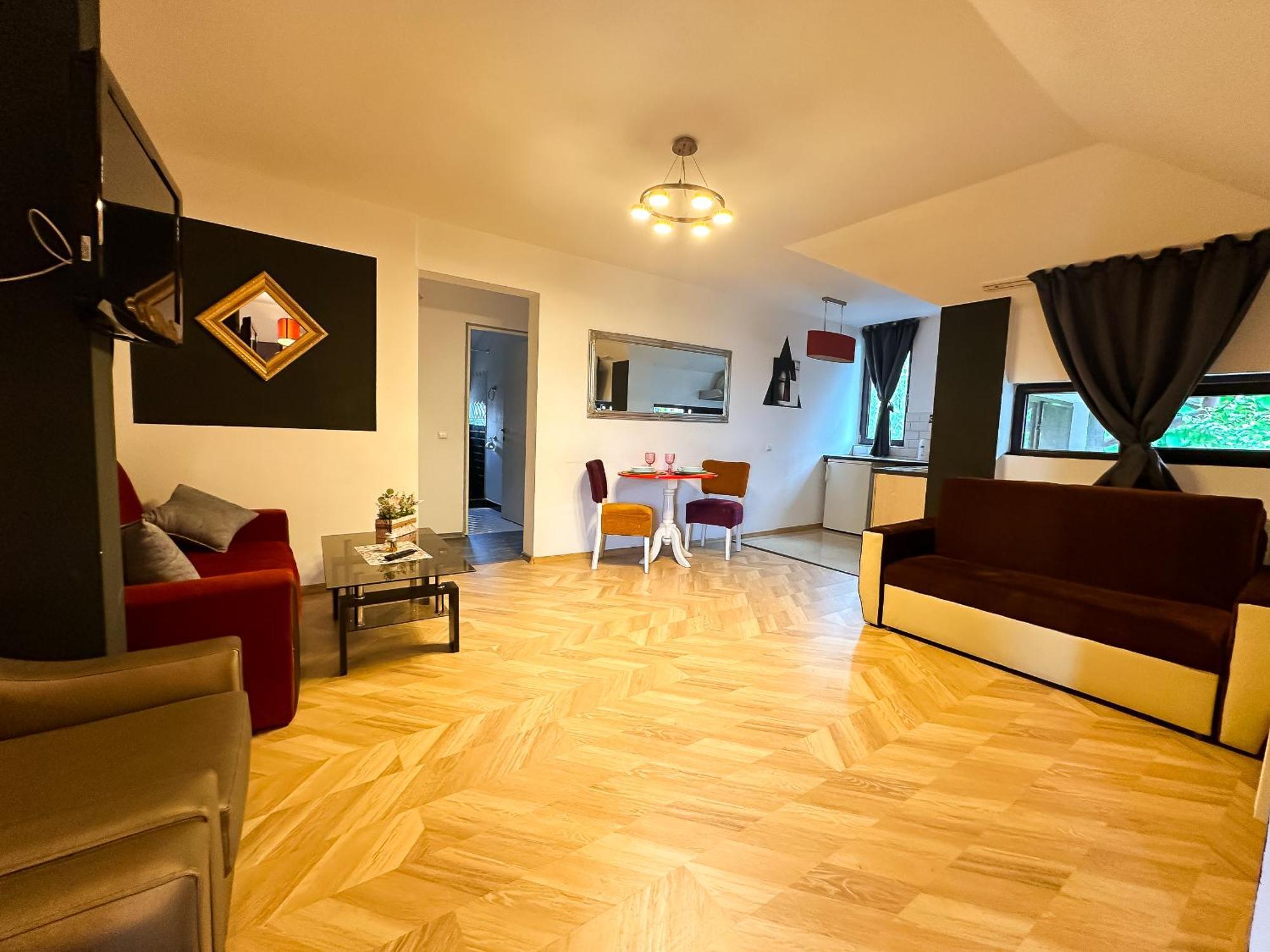 Millenium Apartment Central Крайова Екстер'єр фото